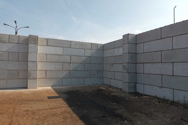 Jakie materiały wybrać do budowy ściany oddzielenia przeciwpożarowego?